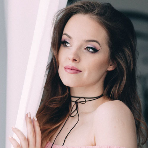 Beauty transformation gallery look three